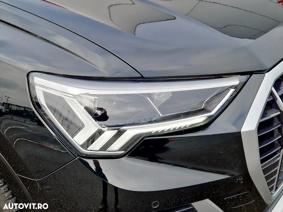 Audi Q3 2.0 40 TFSI S tronic quattro Advanced - 9