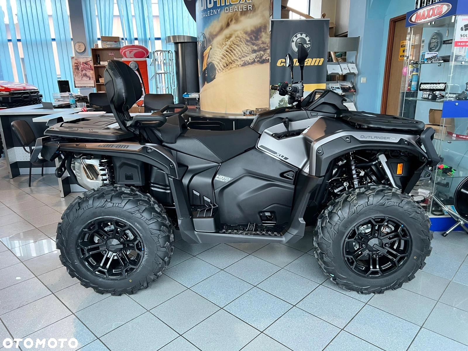 Can-Am Outlander - 17