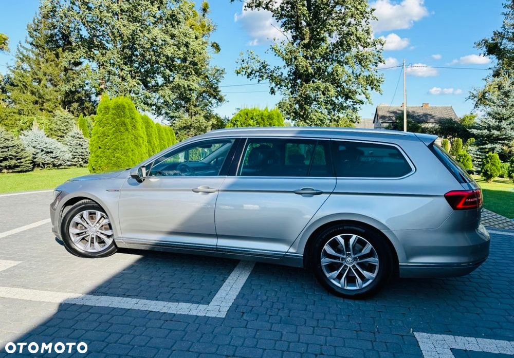 Volkswagen Passat 2.0 TDI SCR 4Mot DSG Highline - 3