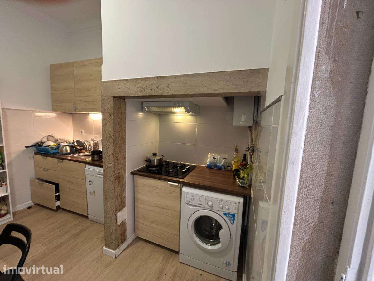 Quarto - localizado em Alameda Lisbon - Grande imagem: 3/10