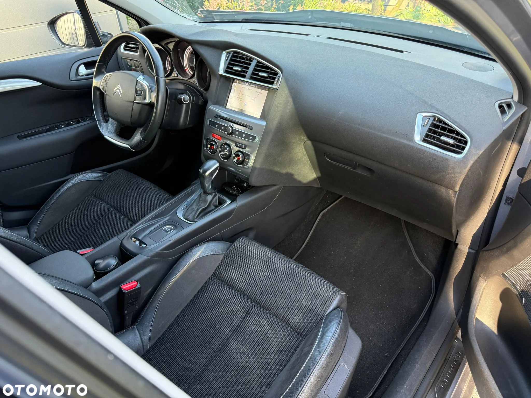 Citroën C4 PureTech 130 Stop & Start EAT6 Selection - 19