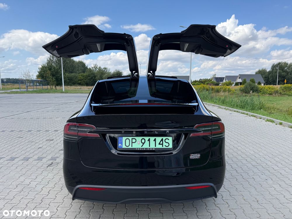 Tesla Model X Plaid - 10