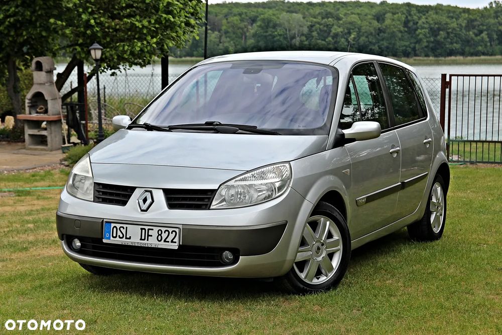 Renault Scenic - 1