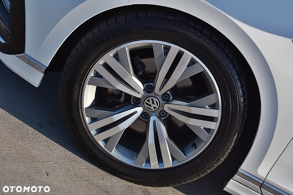 Volkswagen Passat 2.0 TDI 4Mot Elegance DSG - 36