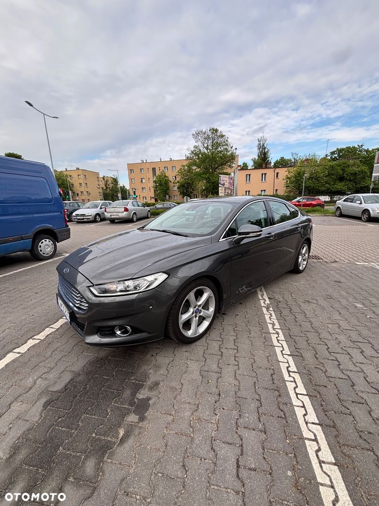 Ford Mondeo 2.0 EcoBoost Titanium - 1