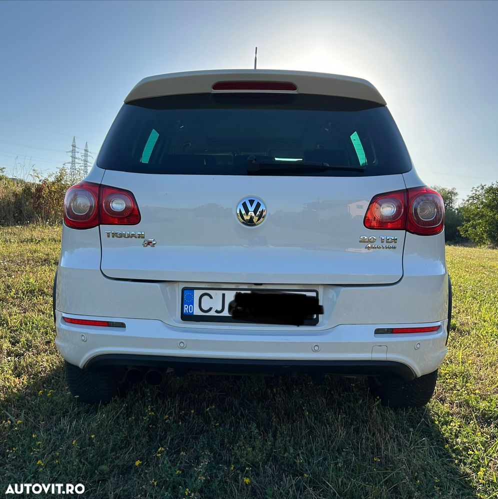 Volkswagen Tiguan - 4