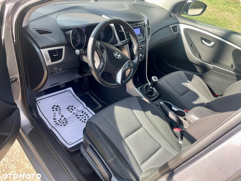 Hyundai i30 1.6 CRDi Comfort - 10