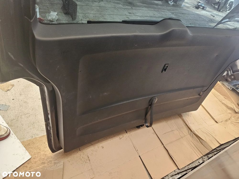 KLAPA BAGAŻNIKA VOLKSWAGEN T6 - 5