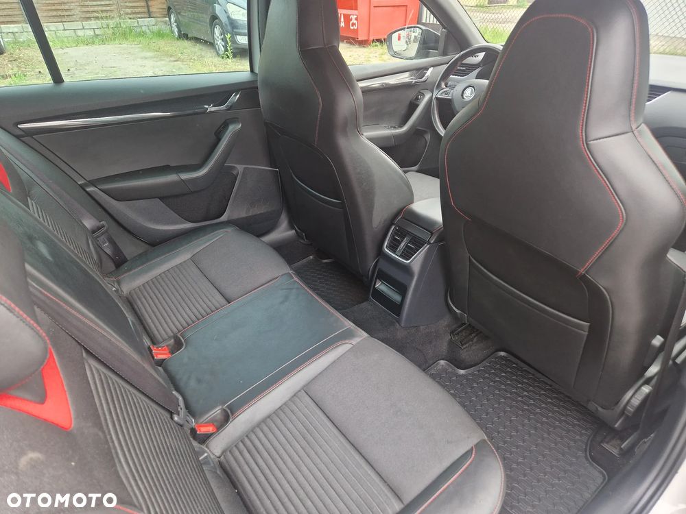 Skoda Octavia 2.0 TSI (Green tec) RS - 10