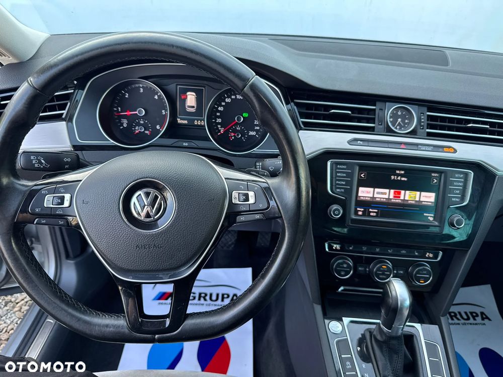 Volkswagen Passat 2.0 TDI (BlueMotion Technology) DSG Highline - 20