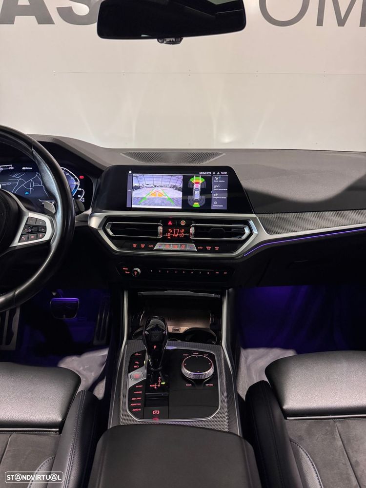 BMW 330 e Touring Pack Desportivo M Auto - 15