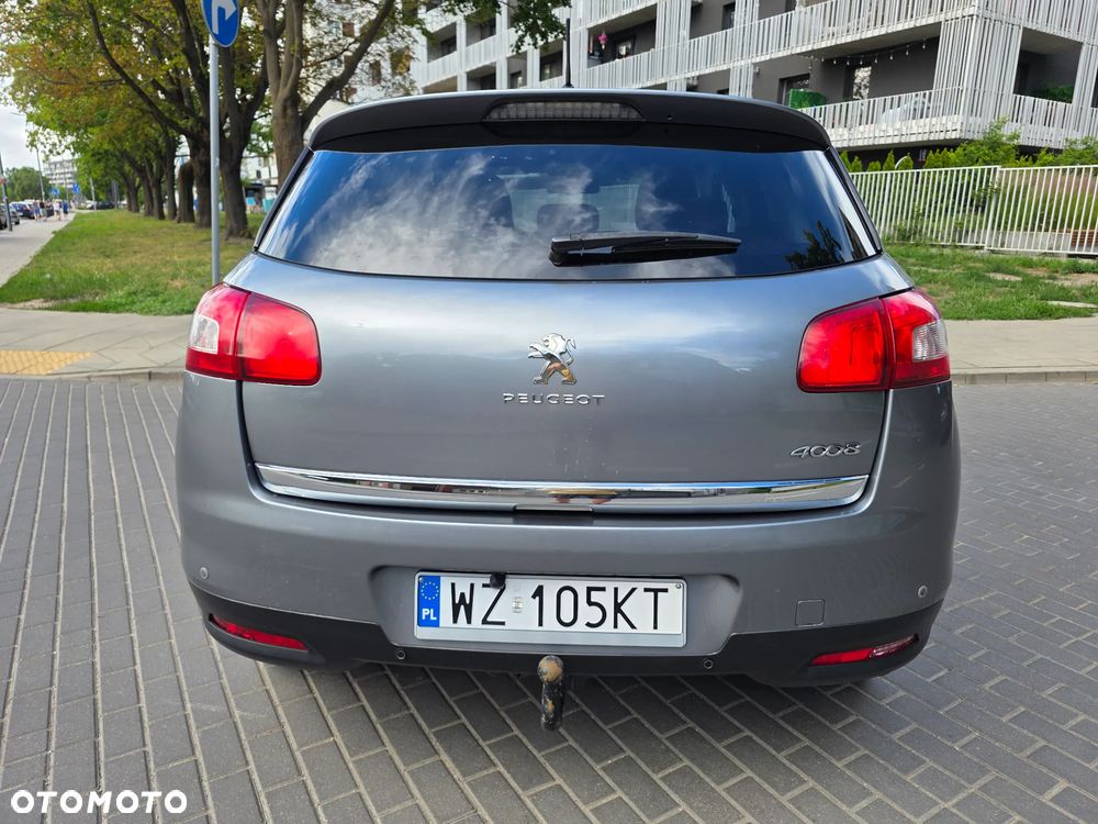 Peugeot 4008 - 24