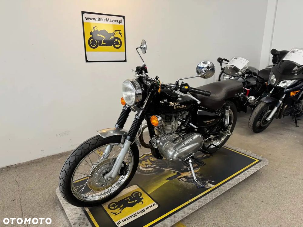 Royal Enfield Bullet - 4