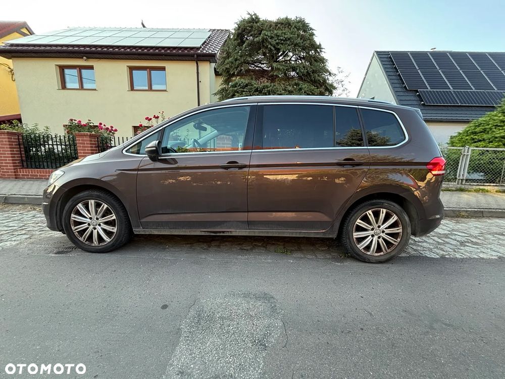 Volkswagen Touran 1.4 TSI BMT Highline DSG - 22