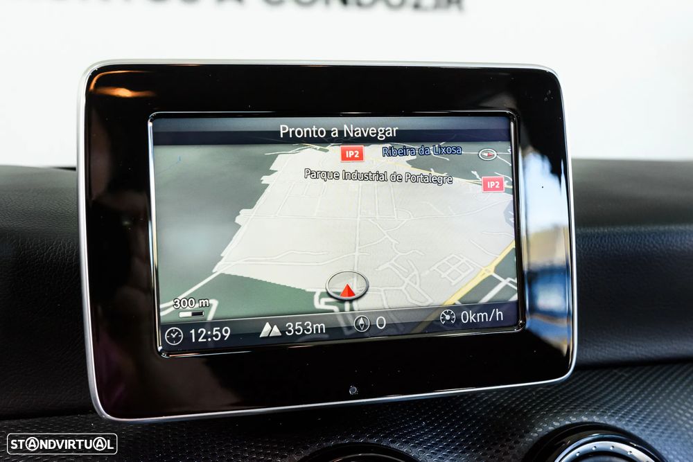 Mercedes-Benz A 180 d BlueEFFICIENCY Edition - 17