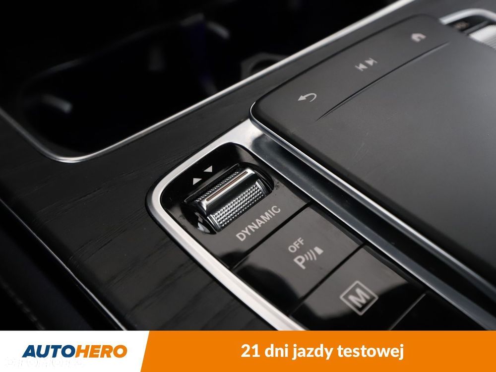 Mercedes-Benz GLC - 28