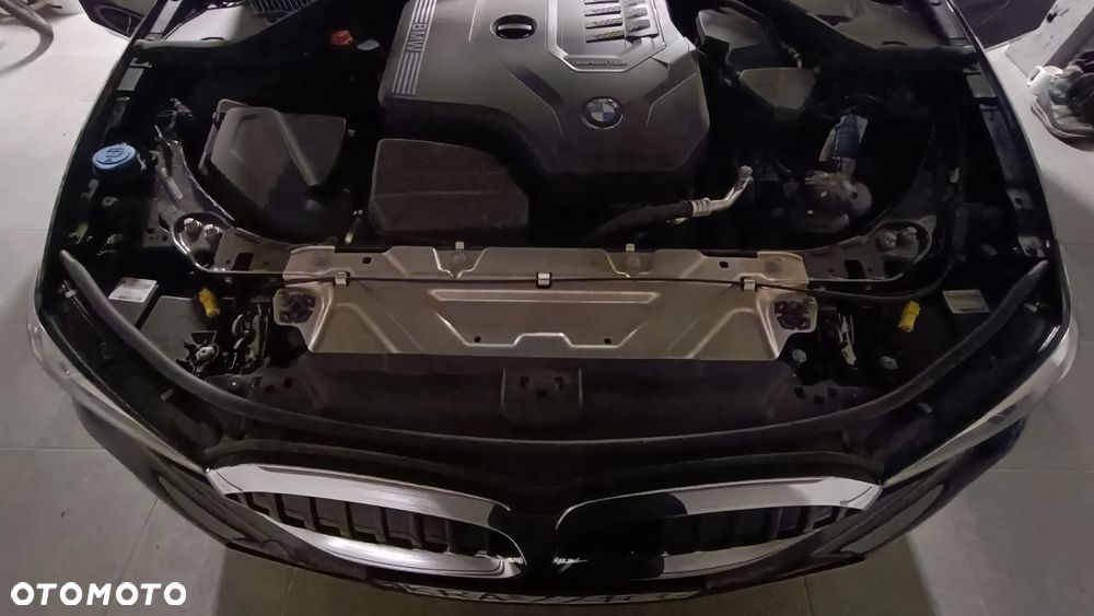 BMW Seria 3 318i M Sport - 27