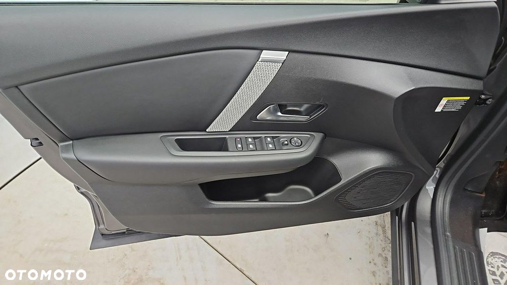 Citroën C4X 1.2 PureTech Shine S&S EAT8 - 18