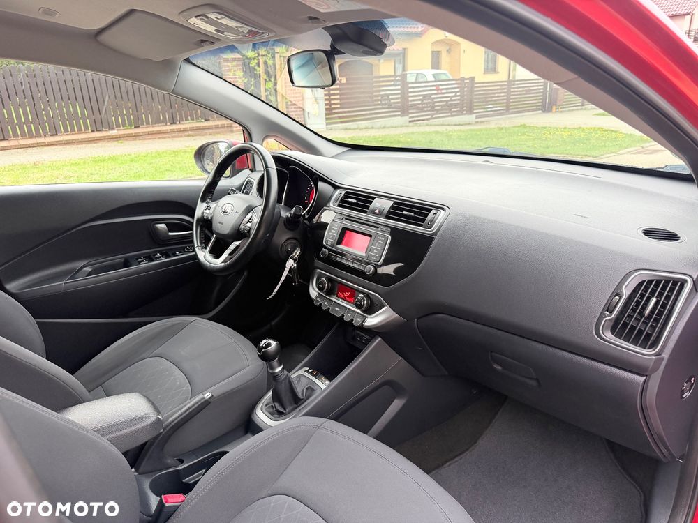 Kia Rio - 7
