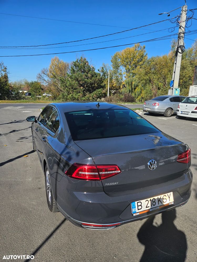 Volkswagen Passat - 5