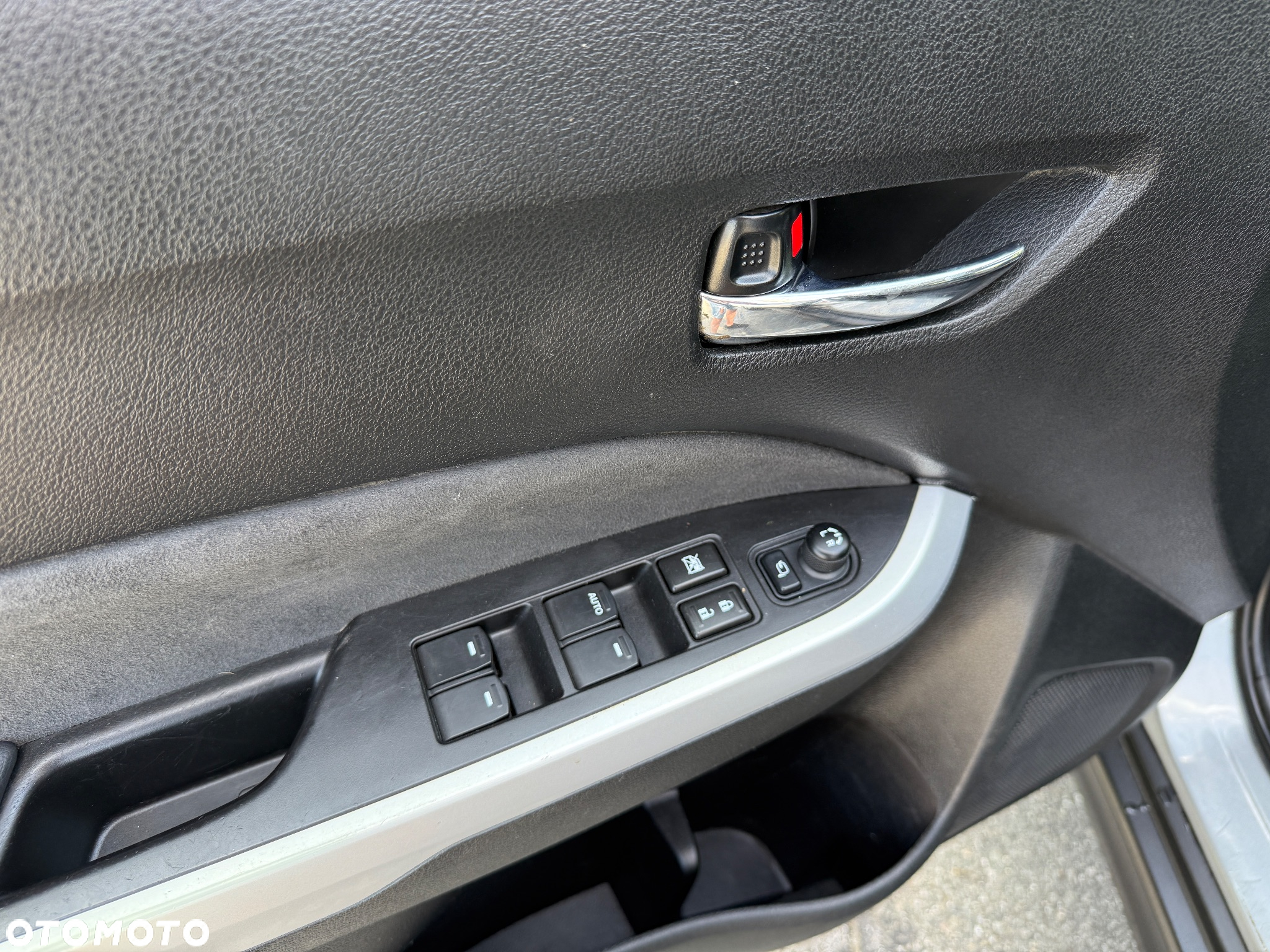 Suzuki Vitara 1.6 Premium 4WD - 13