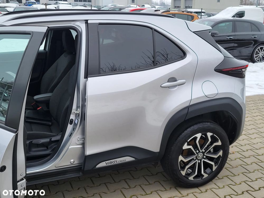 Toyota Yaris Cross Hybrid 1.5 Style AWD - 9