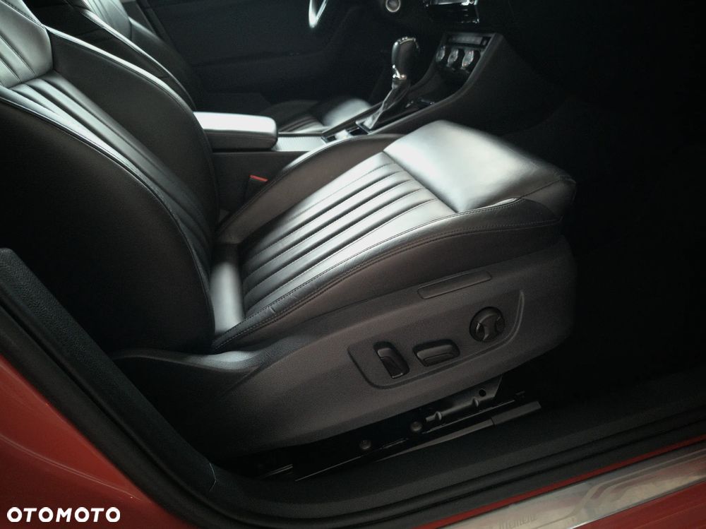 Skoda Superb 2.0 TDI DSG L&K - 15