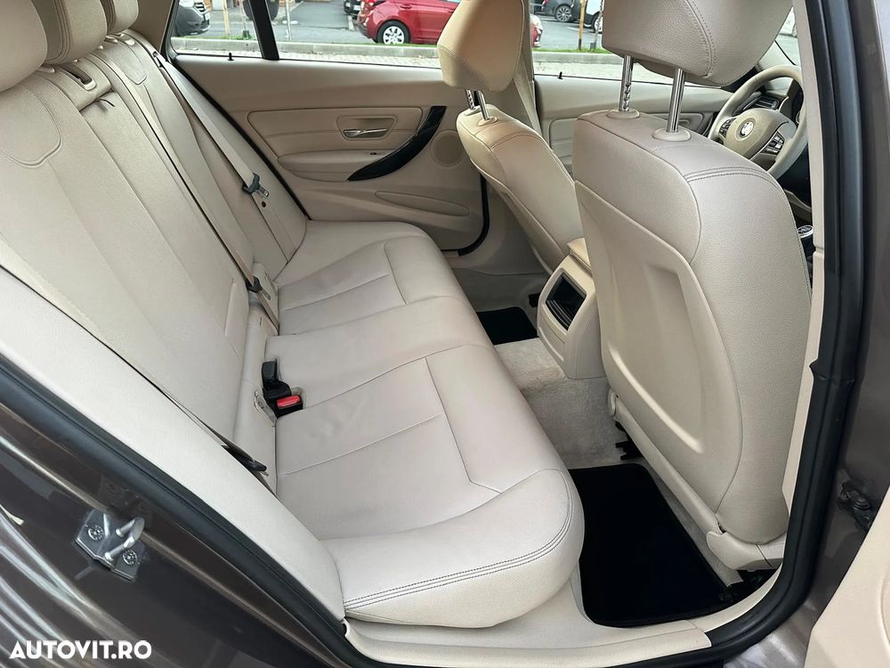 BMW Seria 3 320d Modern Line - 13
