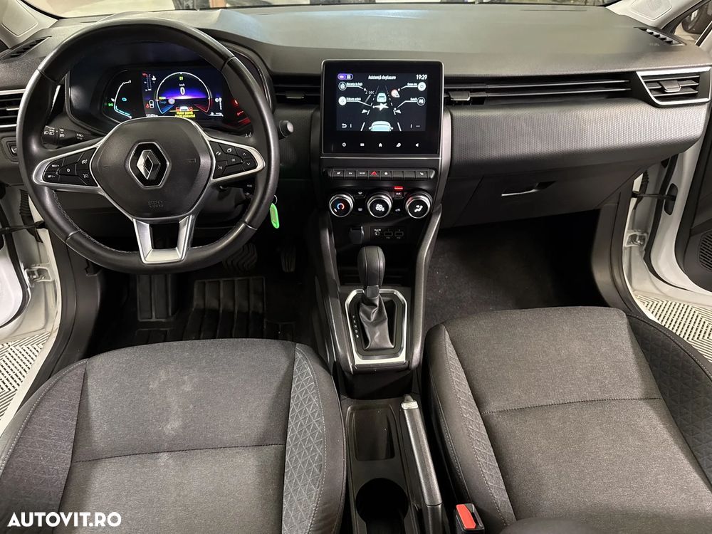 Renault Clio - 10