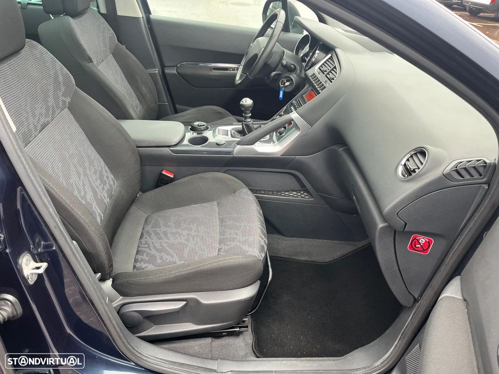 Peugeot 3008 1.6 HDi Allure - 17