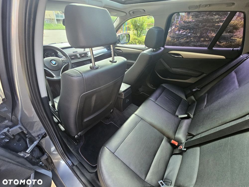 BMW X1 xDrive18d xLine - 16