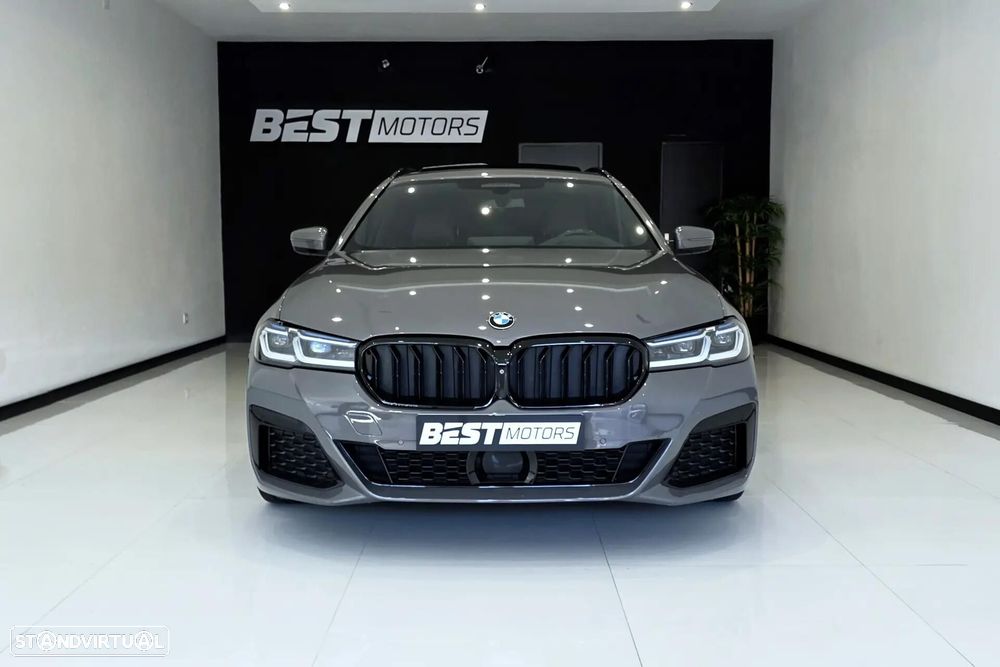 BMW 530 e Pack Desportivo M - 2