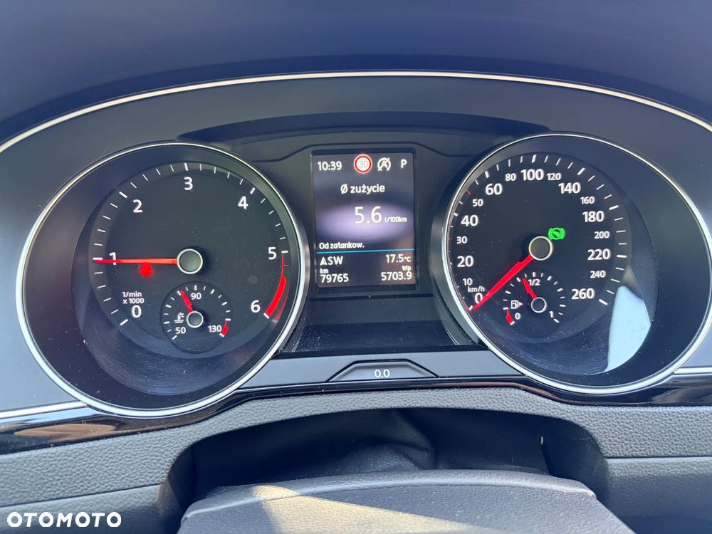 Volkswagen Passat 2.0 TDI EVO Business DSG - 9