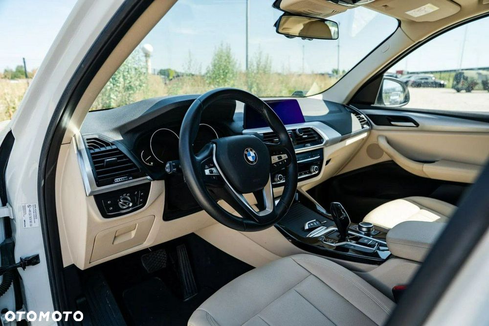 BMW X3 xDrive20i - 18