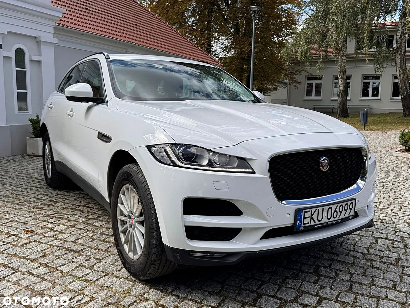 Jaguar F-Pace 2.0 i4D AWD Prestige - 4