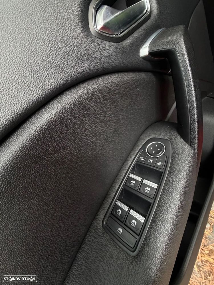 Renault Captur 1.0 TCe Exclusive - 29
