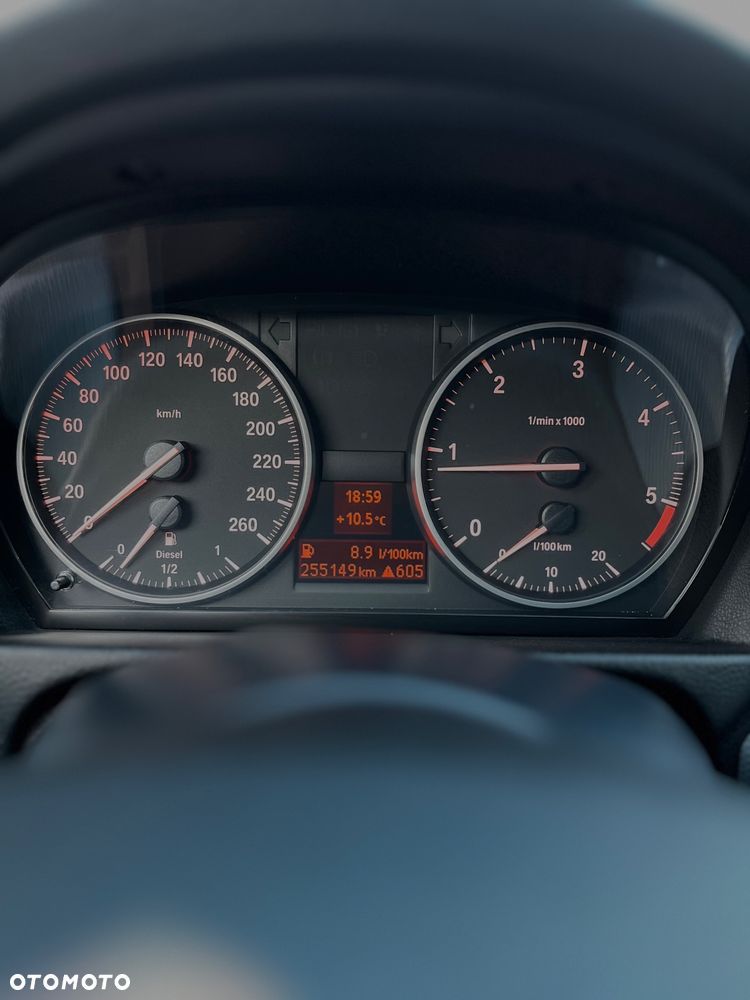 BMW Seria 3 320d xDrive - 36