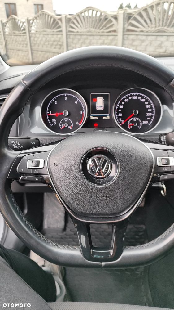 Volkswagen Golf 1.6 TDI BMT Comfortline - 10
