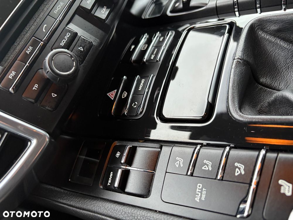 Porsche Cayenne Platinum Edition - 21