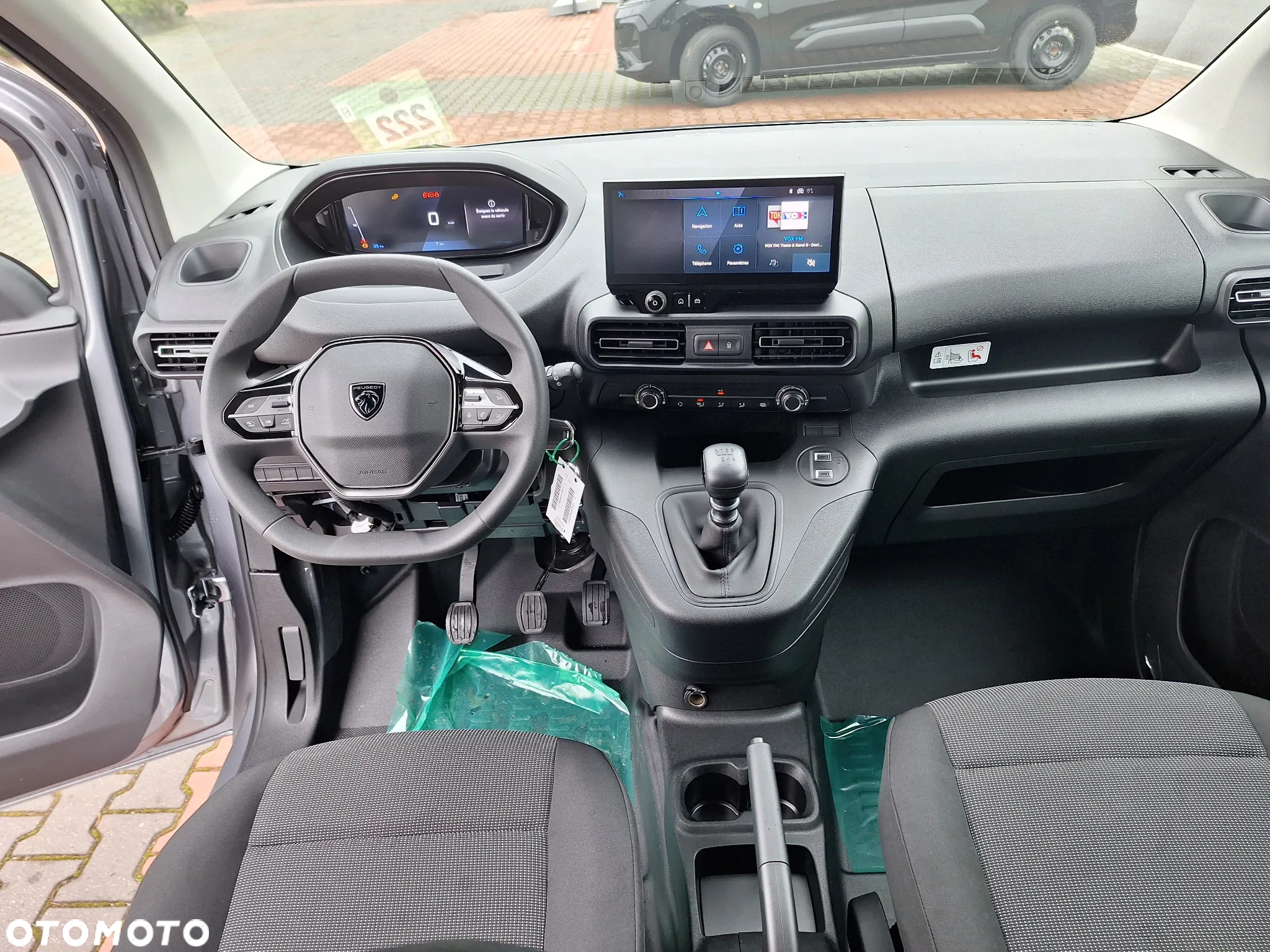 Peugeot Partner Furgon 5-miejscowy BlueHDi 130 KM S&S EAT8 - 17