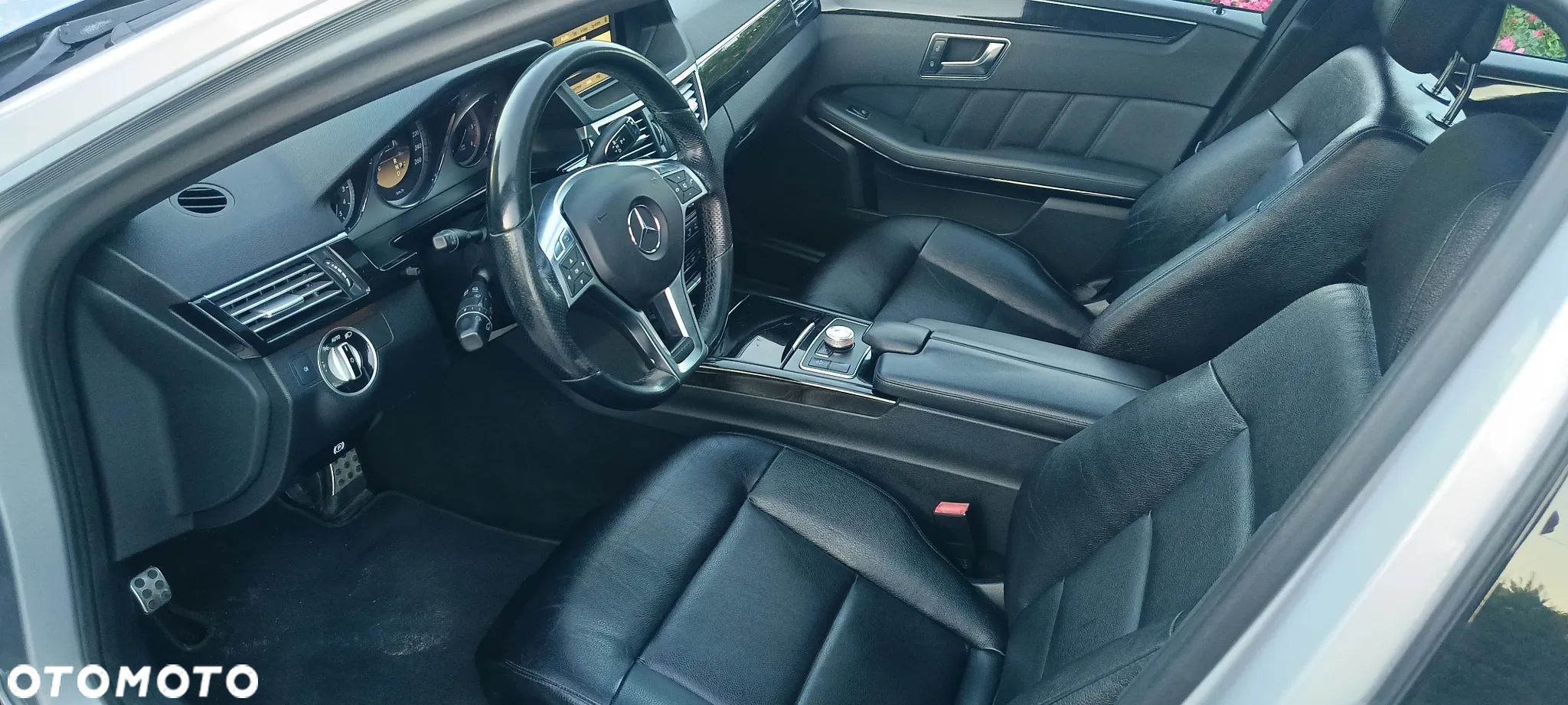 Mercedes-Benz Klasa E 350 T CDI DPF BlueEFFICIENCY 7G-TRONIC Avantgarde - 24