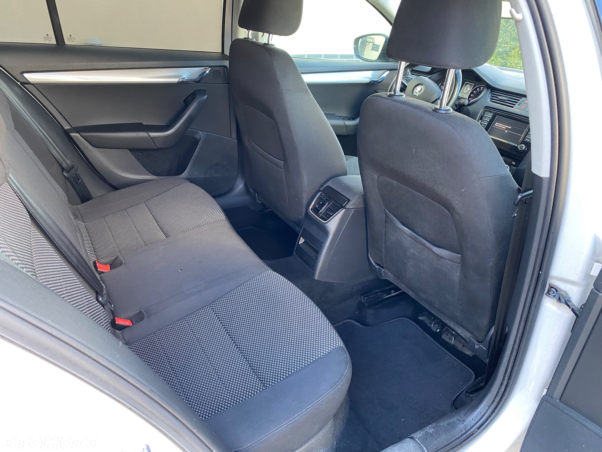 Skoda Octavia 1.6 TDI Edition - 12