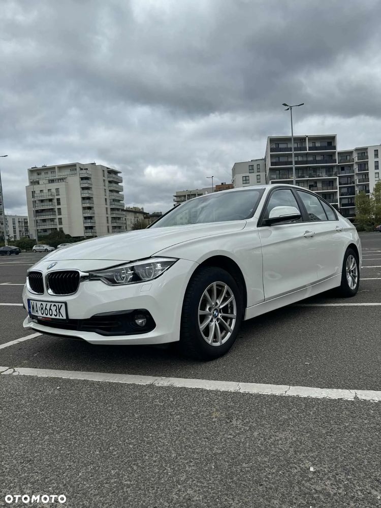 BMW Seria 3 318i Sport Line - 2