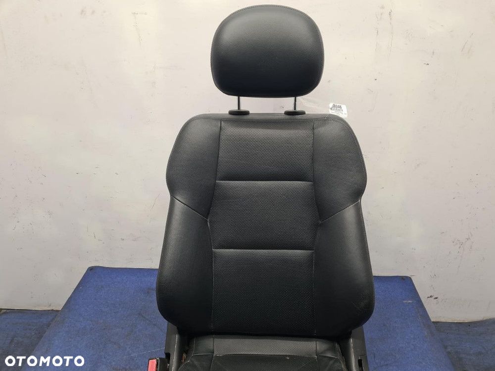 MERCEDES W203 LIFT KOMBI FOTEL KIEROWCY. - 4