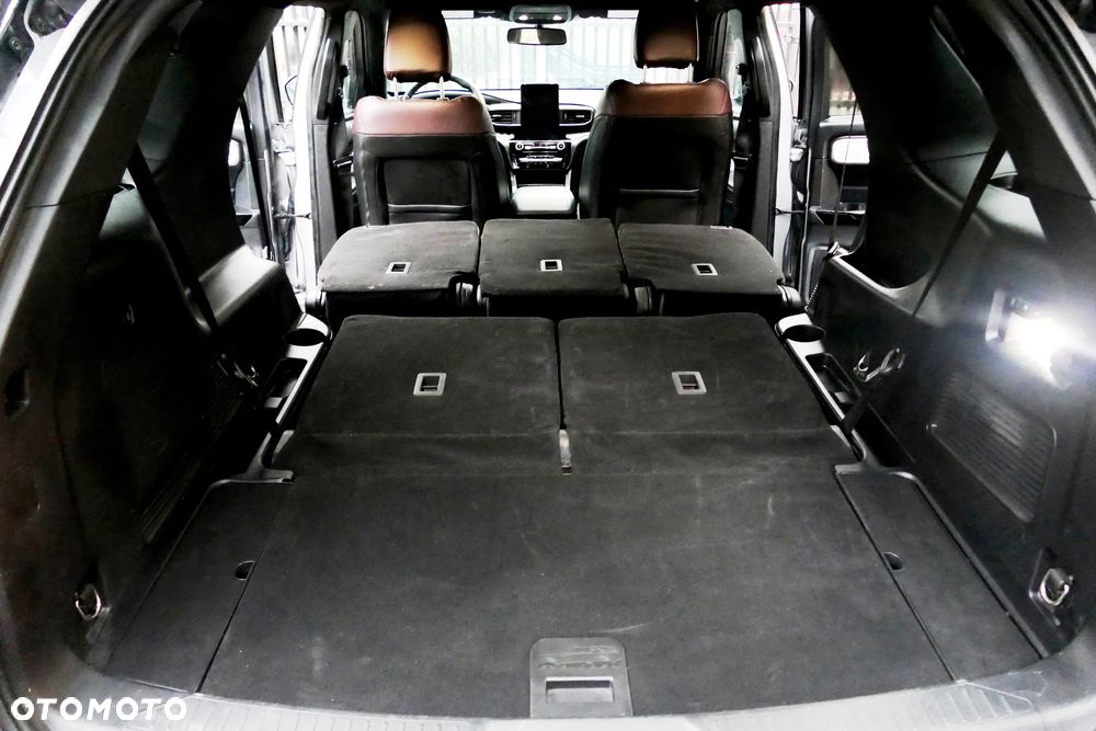 Ford Explorer 3.0 EcoBoost PHEV 4WD Platinum - 32