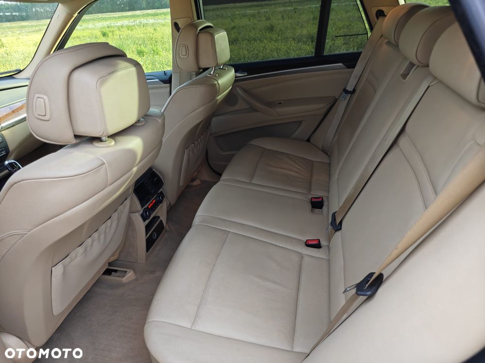BMW X5 3.0si xDrive - 13