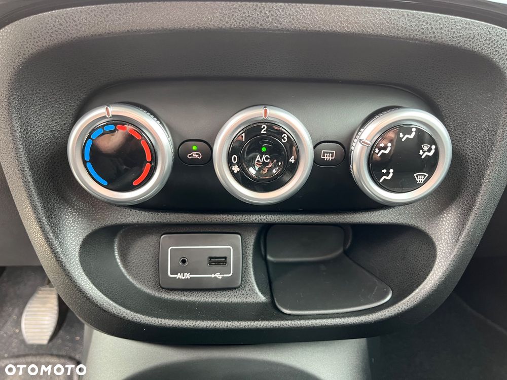 Fiat 500L 1.4 T-Jet Lounge - 29