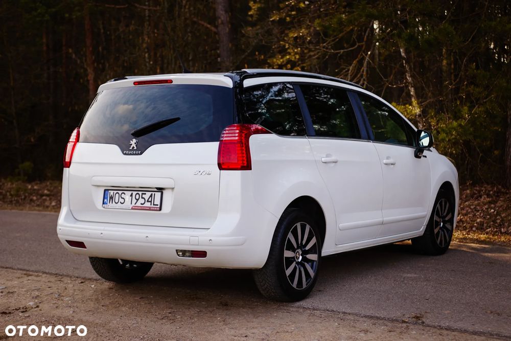 Peugeot 5008 HDI FAP 150 Allure - 6