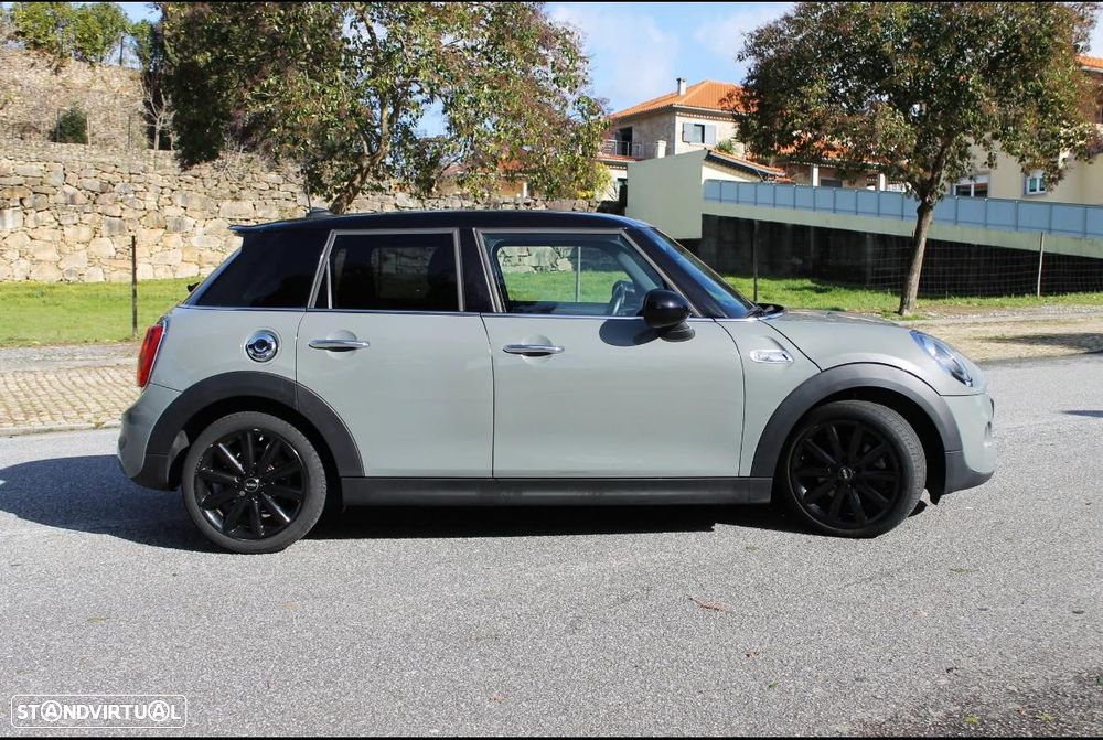 MINI 5 Portas Cooper S Auto Desportiva - 4