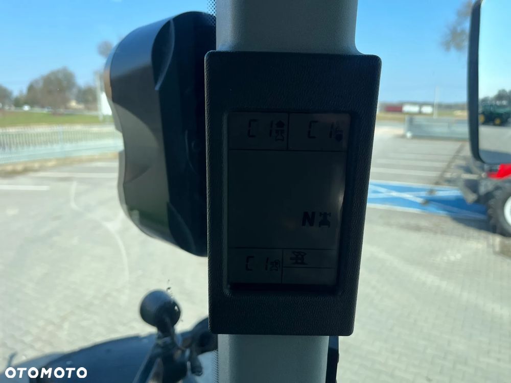 Claas Arion 620 - 19